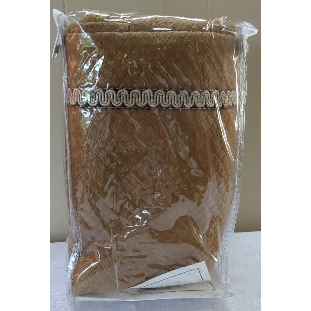 Martex Royal Legacy Padded Sham Target‎ Standard for 20